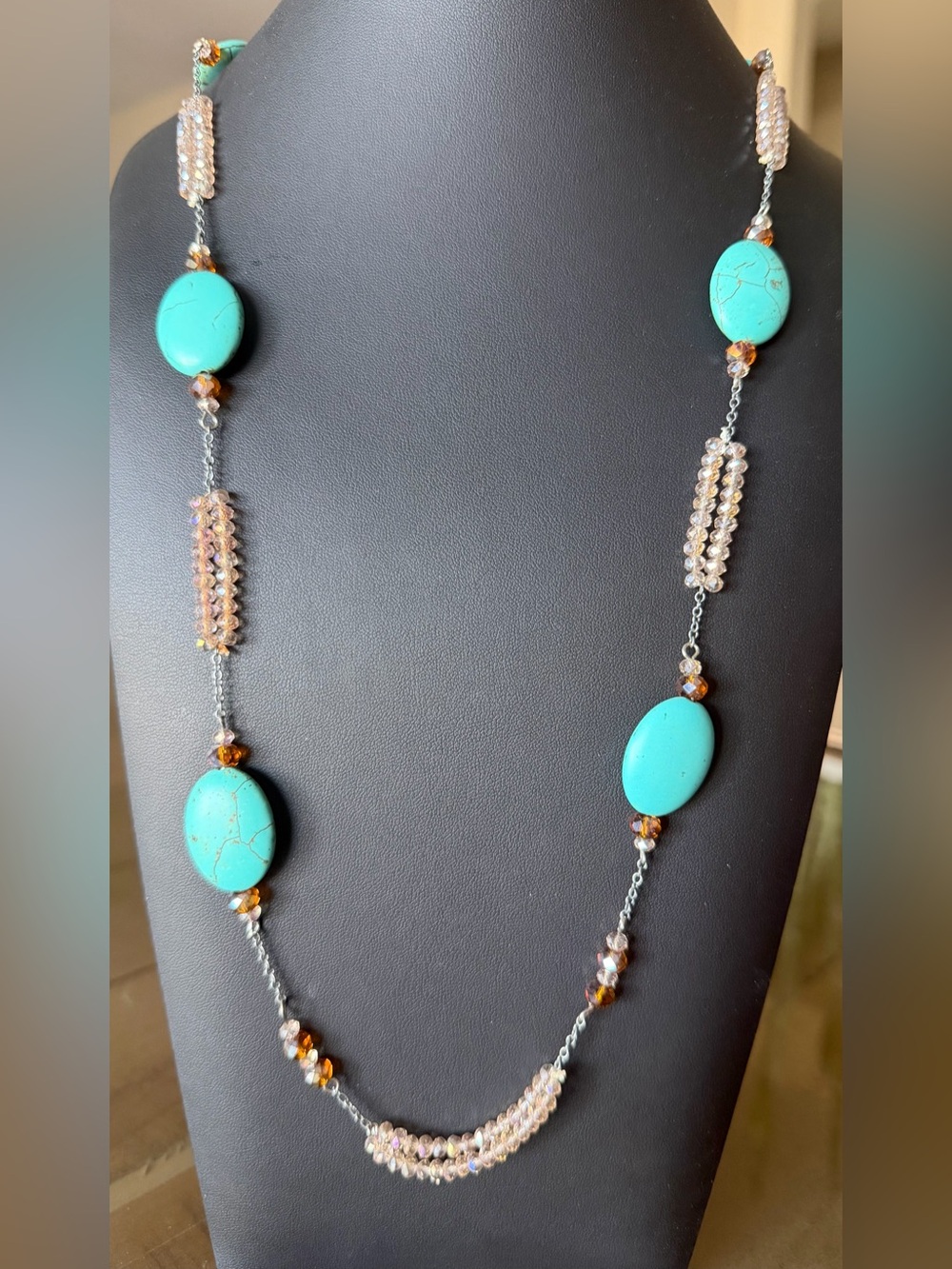 Y2K glass and stone necklace